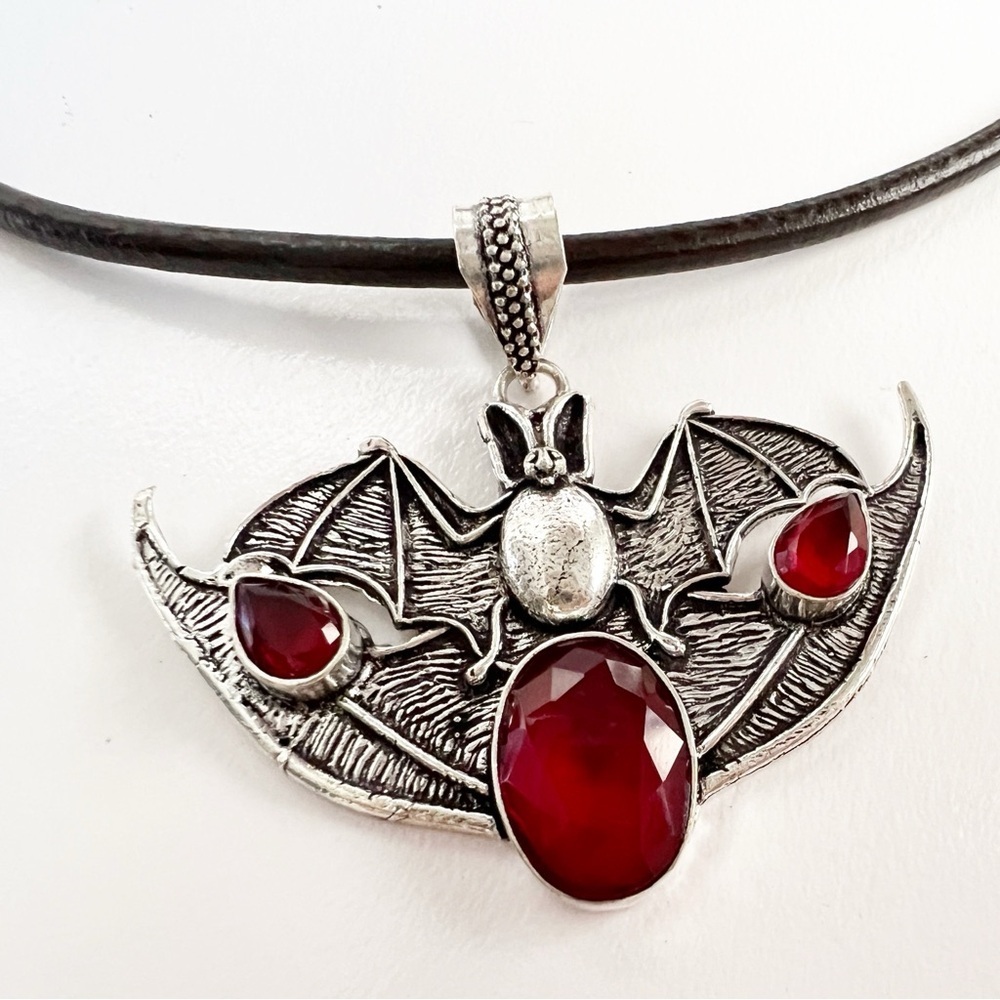 925 Sterling Silver BAT Garnet Necklace pendant Gemstone womens Jewelry